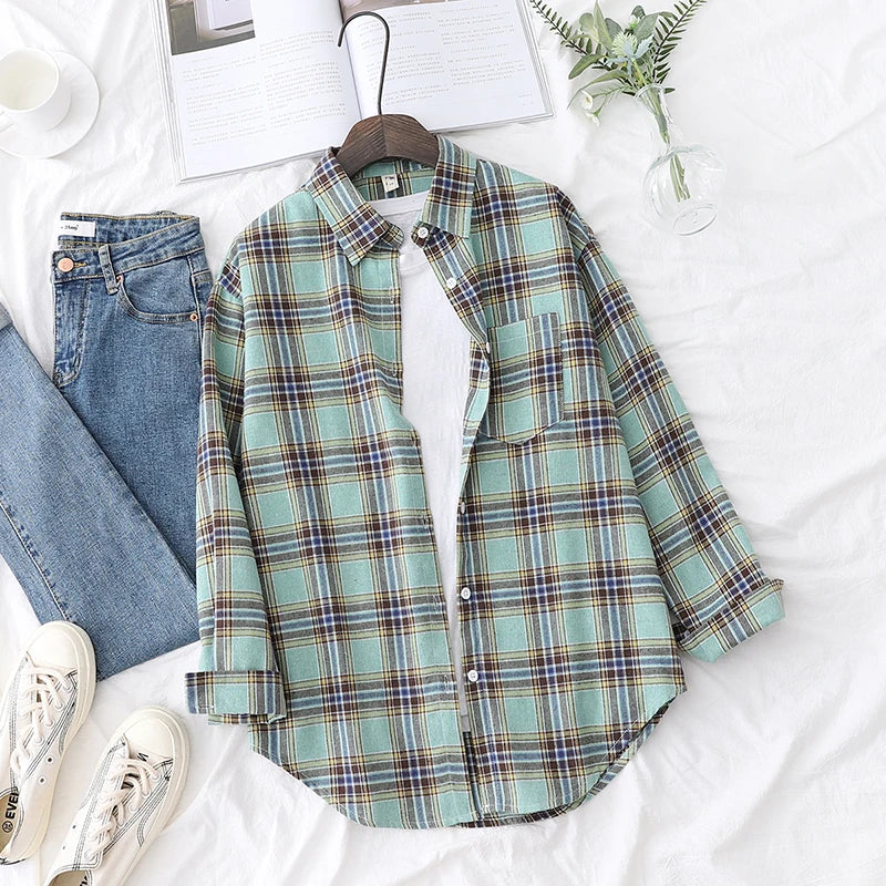 Women's plaid flannel shirt, loose fit, spring casual style