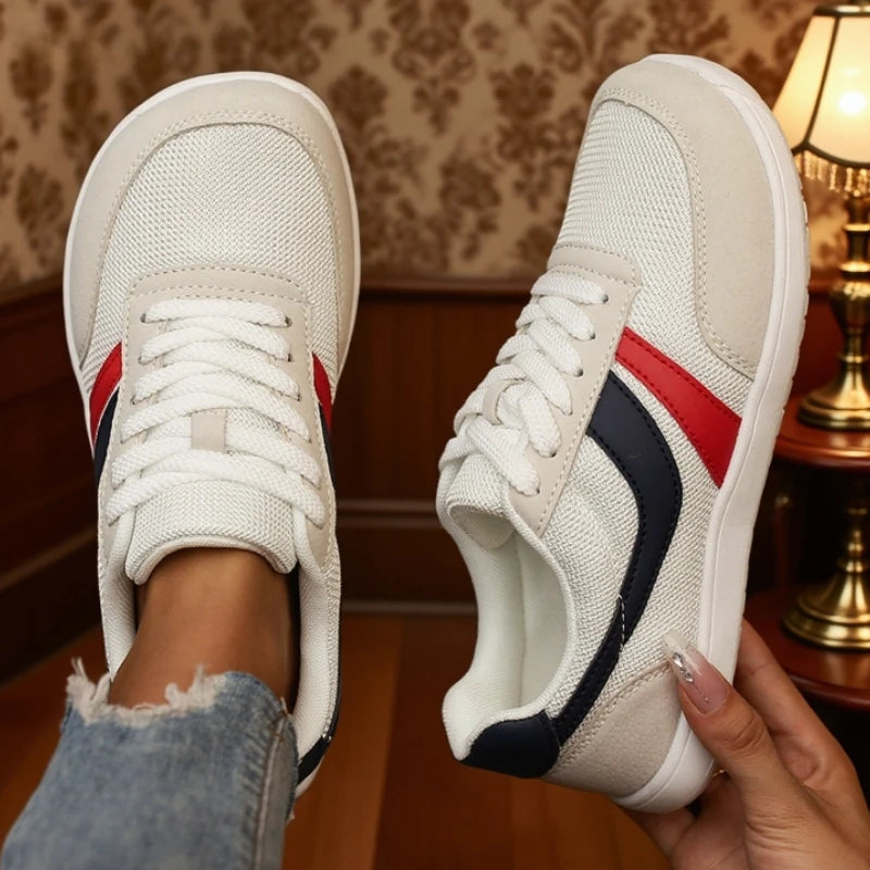 Lightweight women's sneakers, breathable mesh, wide toe, casual flats