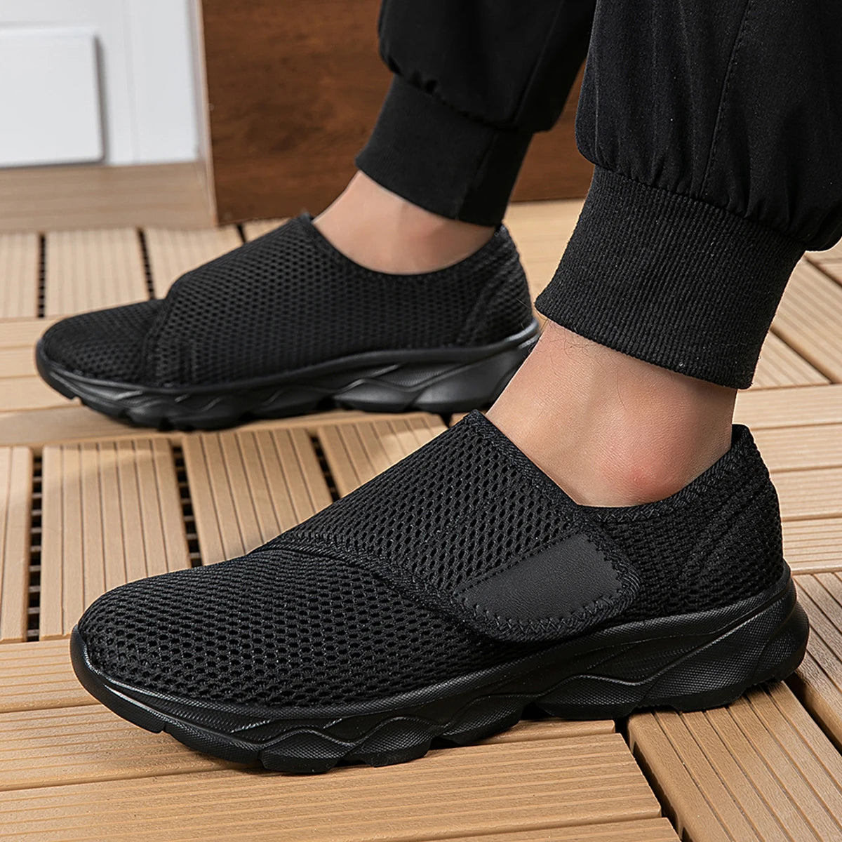 Comfortable diabetic walking shoes designed for swollen, wide feet