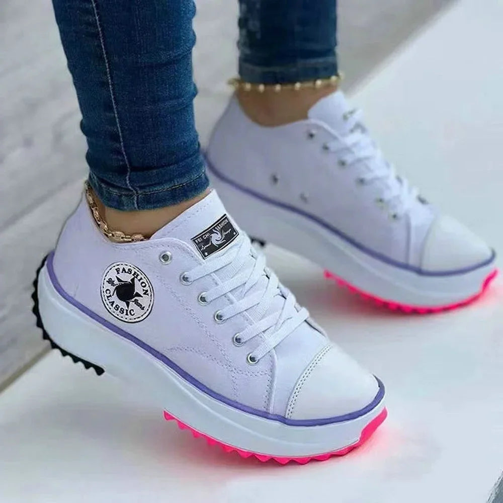 Stylish women’s canvas sneakers, comfortable casual flat lace-up shoes