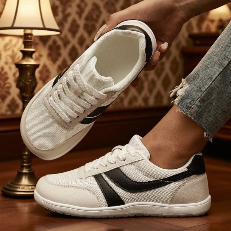 Lightweight women's sneakers, breathable mesh, wide toe, casual flats