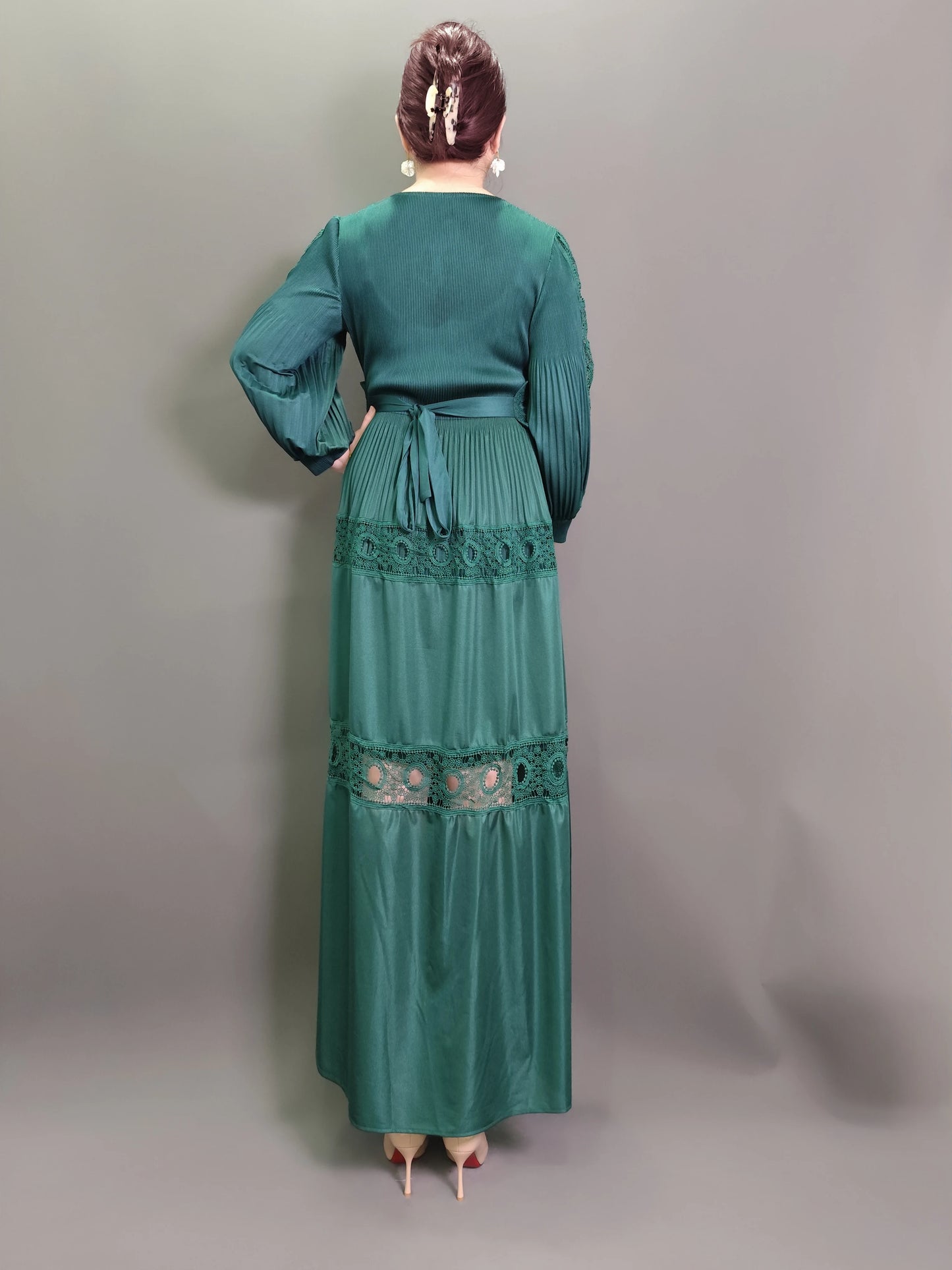 Elegant pleated plus-size dress, lace, belt, stretchy, chic