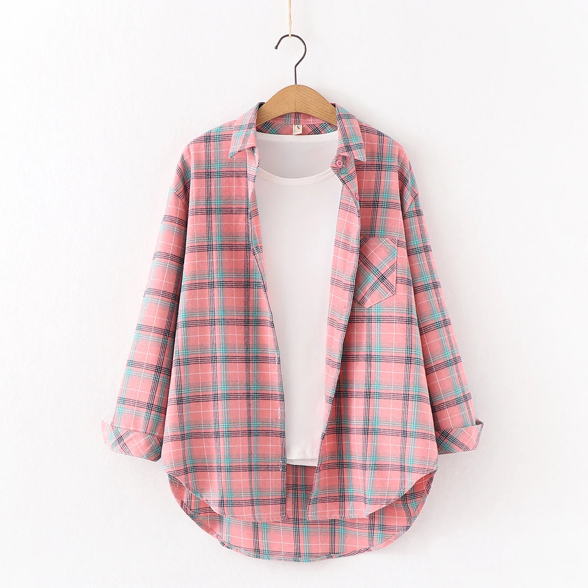 Women's plaid flannel shirt, loose fit, spring casual style