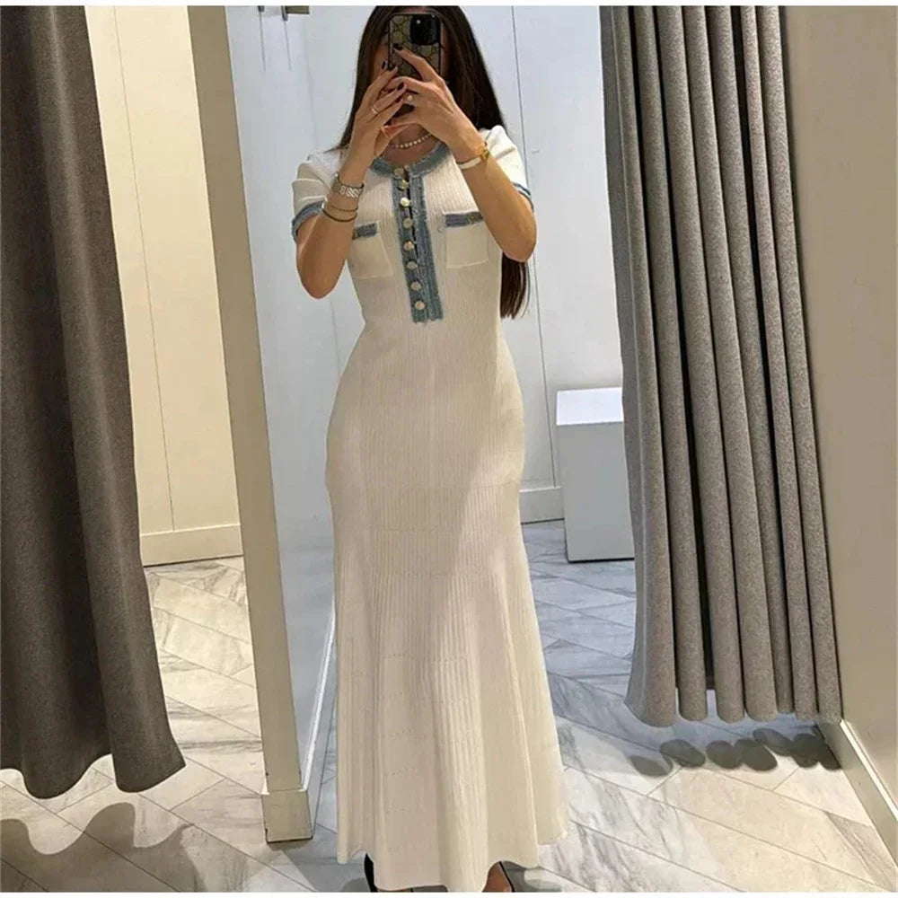 Elegant knit maxi dress, chic office bodycon style