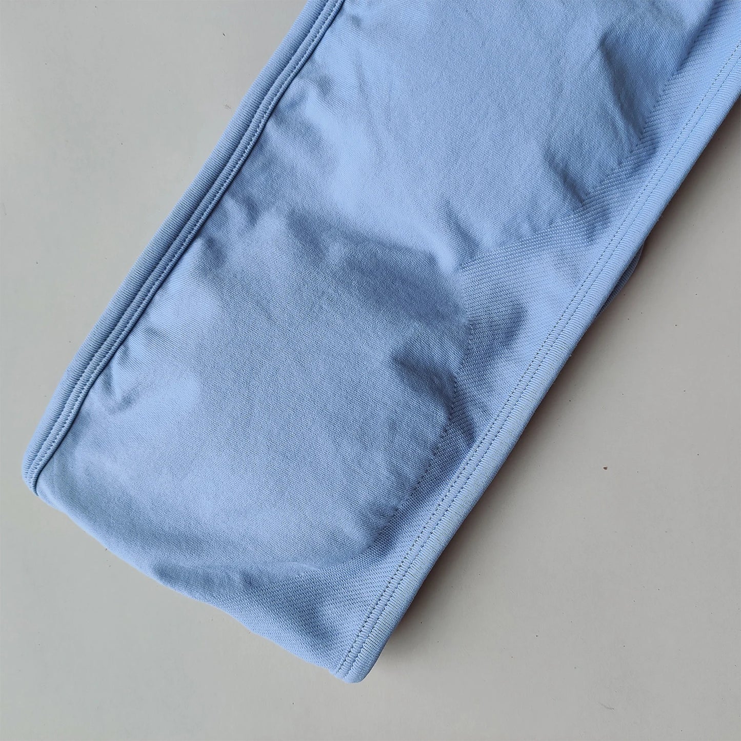 Seamless push-up sports bra, yoga gym crop top