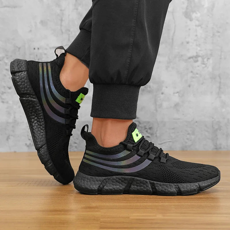 Lightweight breathable men sneakers running walking athletic shoes