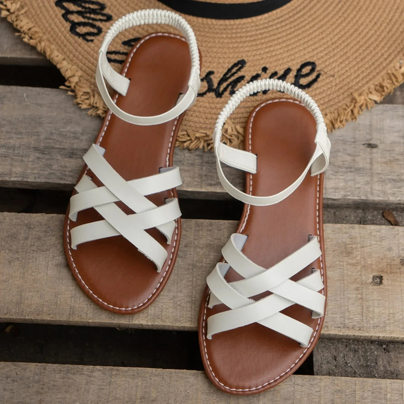 Summer women’s flat sandals with non-slip rubber soles