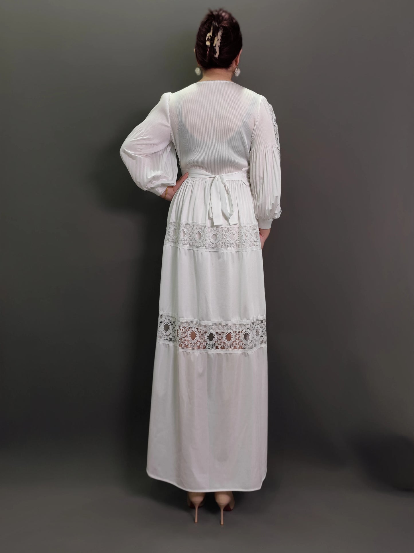 Elegant pleated plus-size dress, lace, belt, stretchy, chic