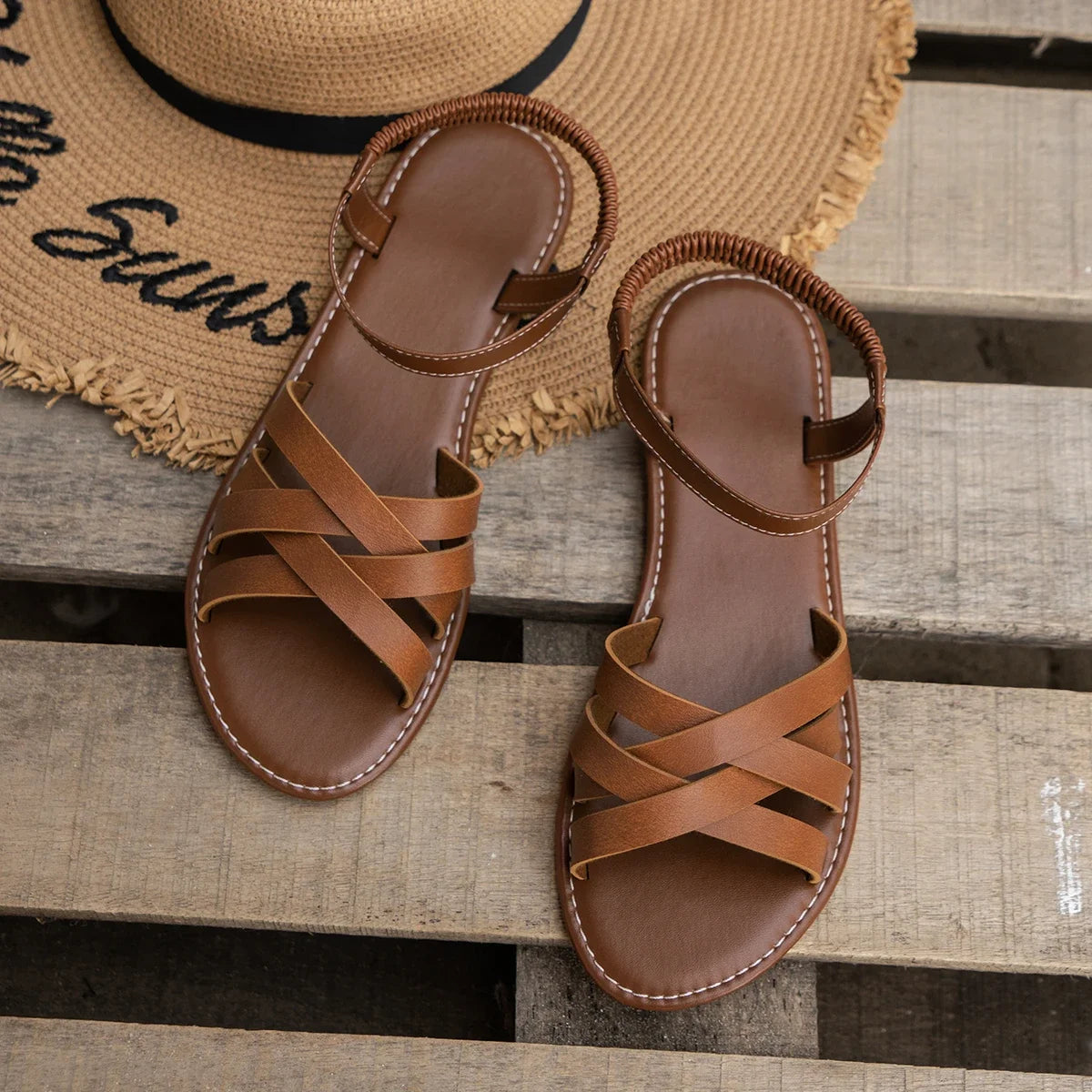 Summer women’s flat sandals with non-slip rubber soles