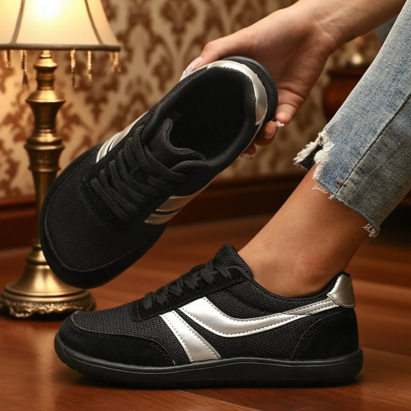 Lightweight women's sneakers, breathable mesh, wide toe, casual flats