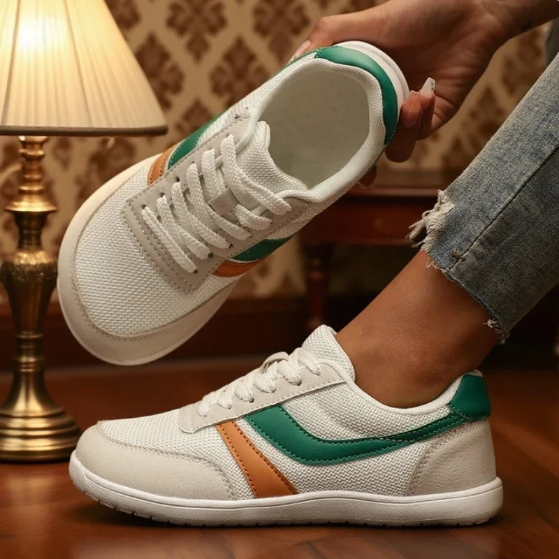 Lightweight women's sneakers, breathable mesh, wide toe, casual flats