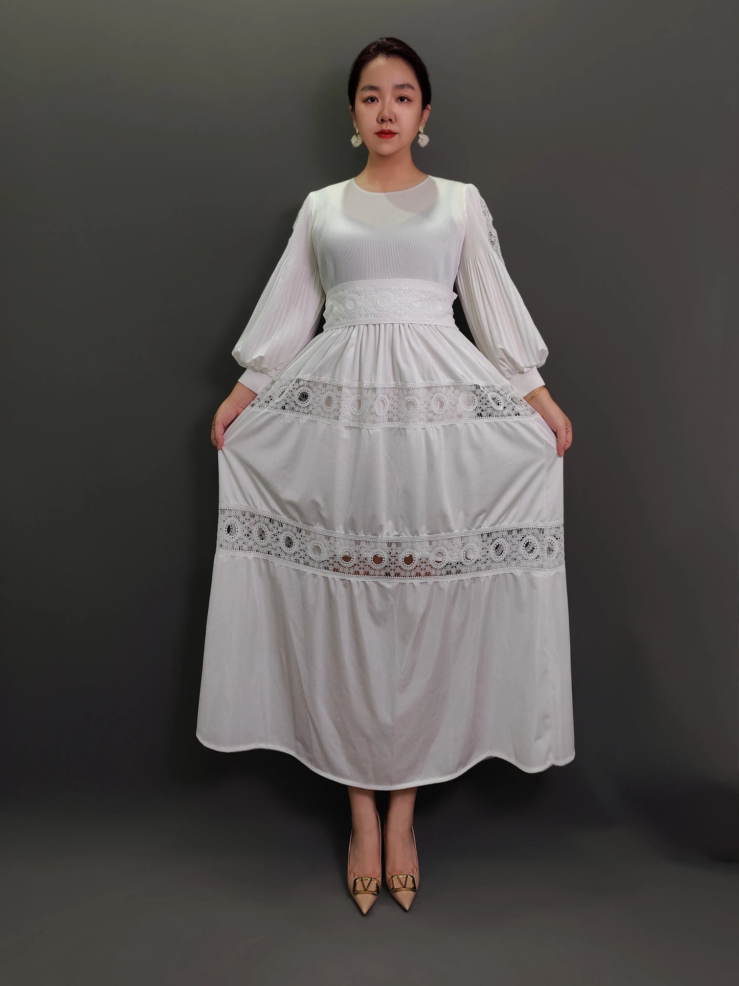 Elegant pleated plus-size dress, lace, belt, stretchy, chic